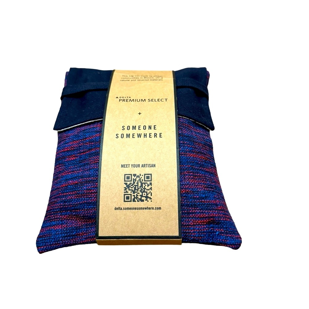 Delta Premium Select Someone Somewhere
Artisan-Made Amenity Kit. NWT